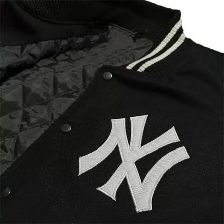 Men's New York Varsity Yankees Jacket - Image 4